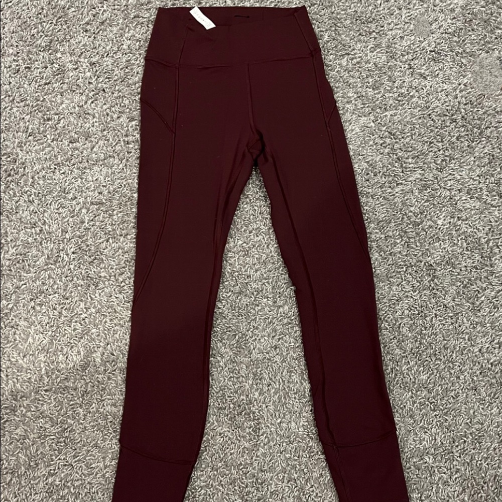 Lululemon In Movement Tight 7/8 25’